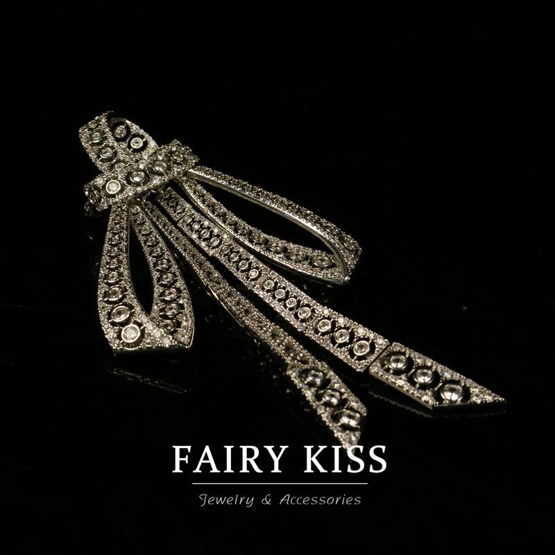 Exquisite And Versatile Heavy Industry Bow Inlaid Diamond Copper Wax Brooch Maisonore