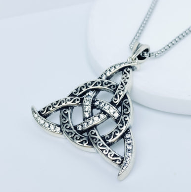 Pendant Personality Triangle Fashion Necklace Maisonore