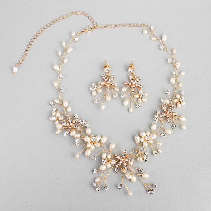 Pearl necklace and earring set Maisonore