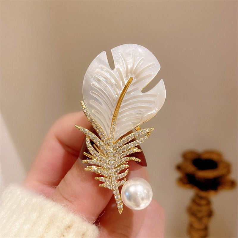 New Alloy Brooch High Sense Niche High-end Pin Coat Suit High-end All-match Corsage Maisonore