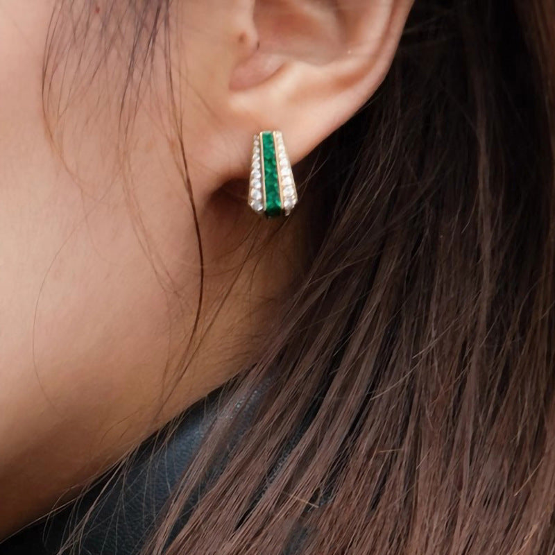 Elegant Faux Emerald Earrings Maisonore