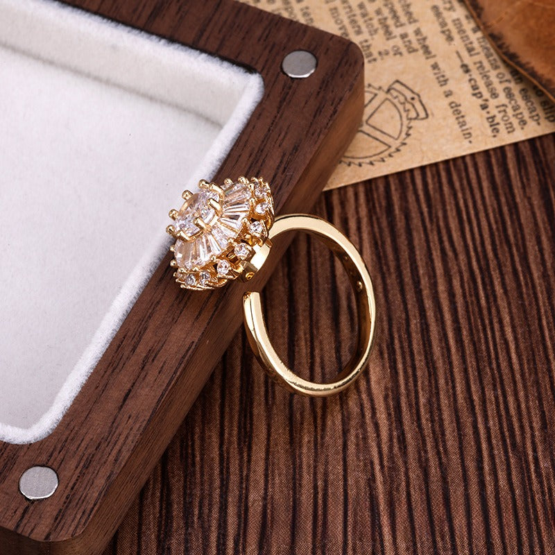 Temperament Super Shiny SUNFLOWER Simple And Stylish Personality Ring Maisonore