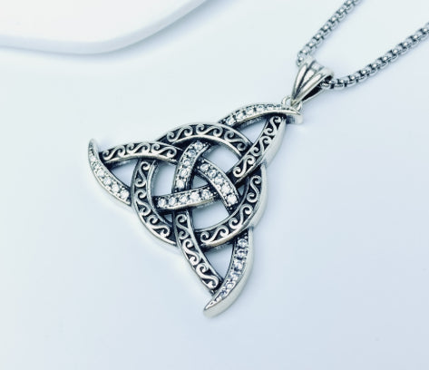 Pendant Personality Triangle Fashion Necklace Maisonore