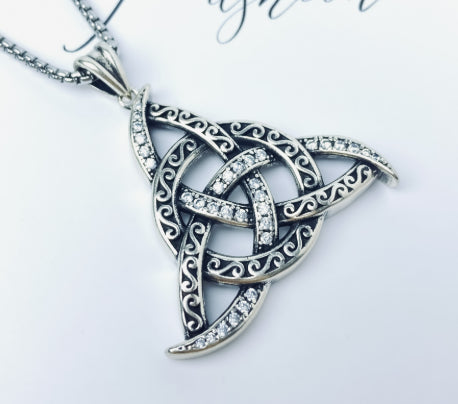 Pendant Personality Triangle Fashion Necklace Maisonore