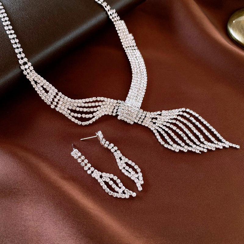 High-grade Clavicle Chain Fashion Grandeur Personality Jewelry Suit Maisonore
