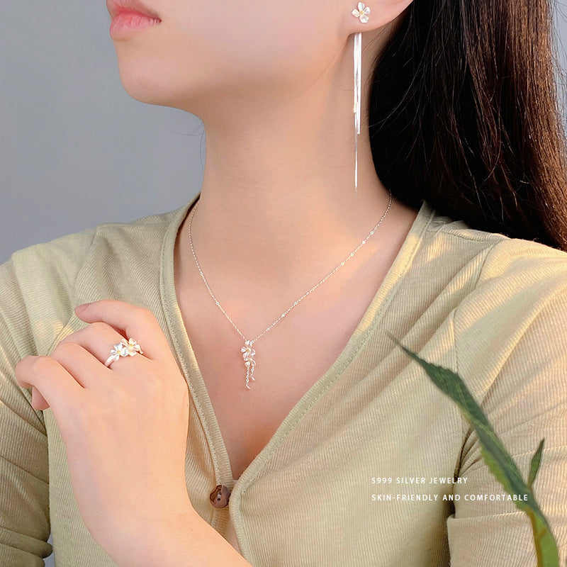Collarbone Necklace Elegant Earrings High-grade Ring maisonore shop
